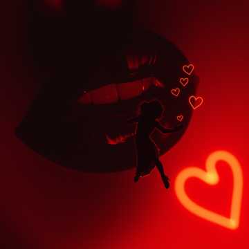 Eja Pak Ma Afër cover art