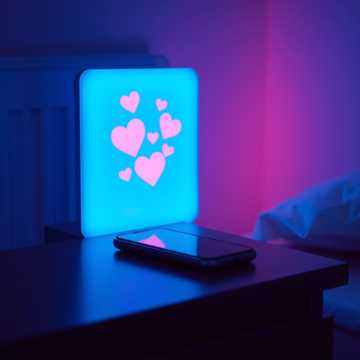 Amor à Distância de Um Ecrã cover art